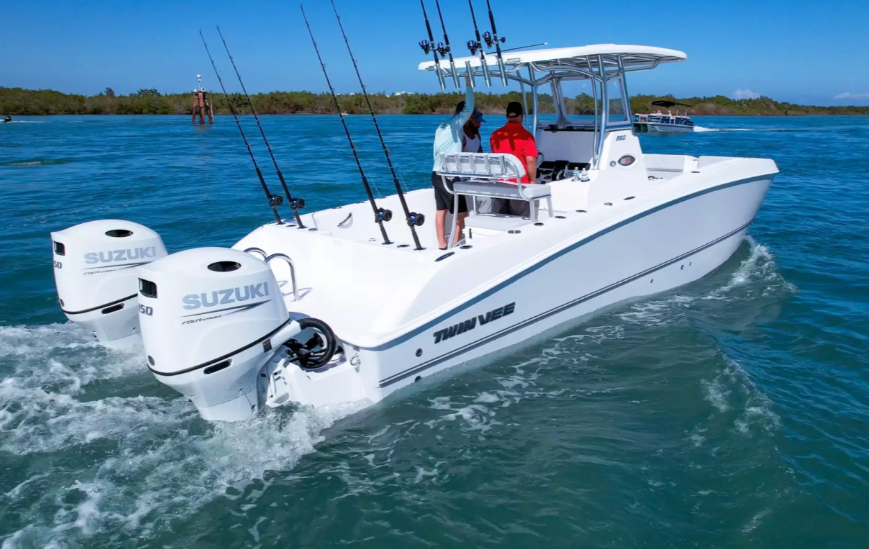 Twin Vee 260 STX Center Console